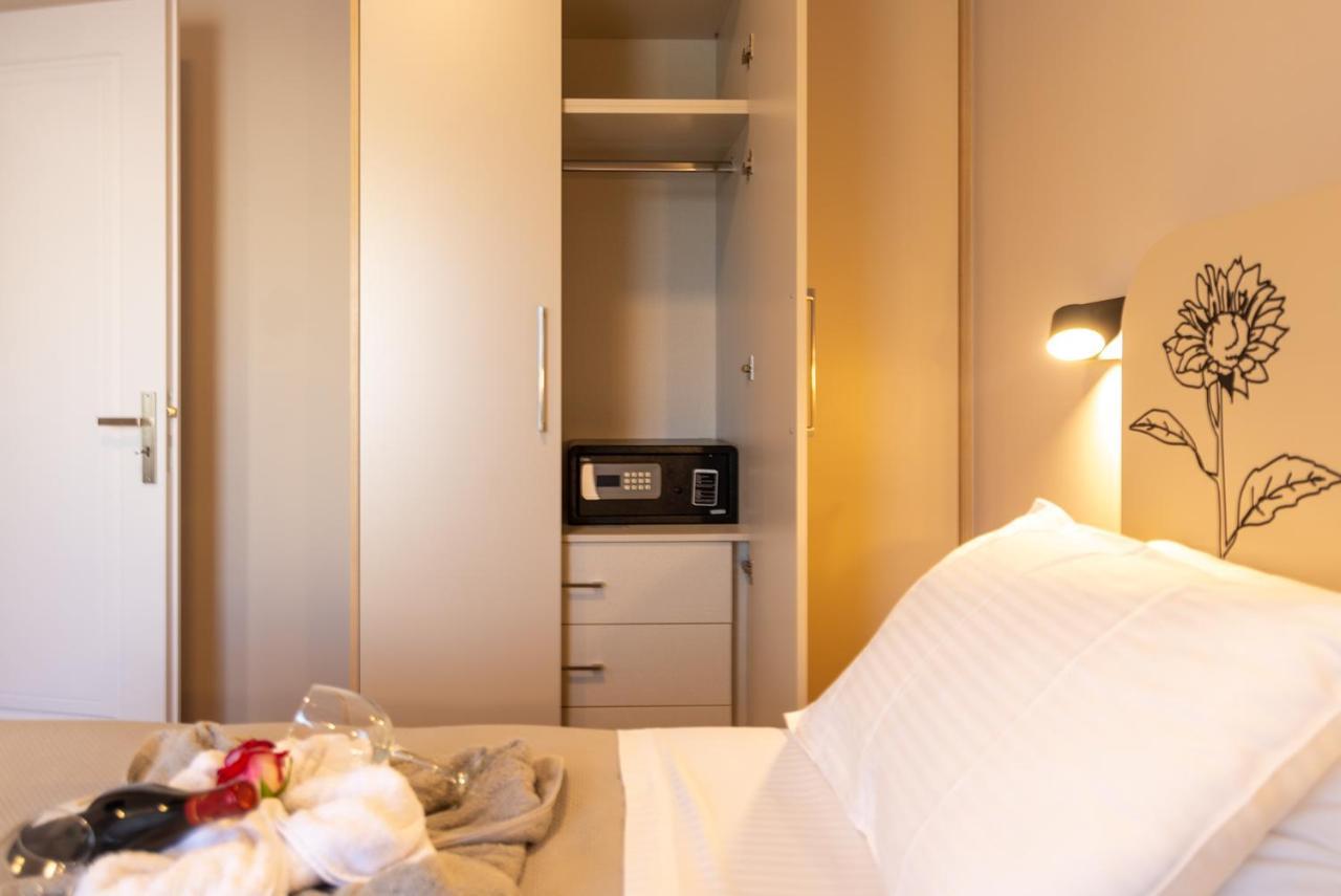 Vakakis Family Luxury Apartment