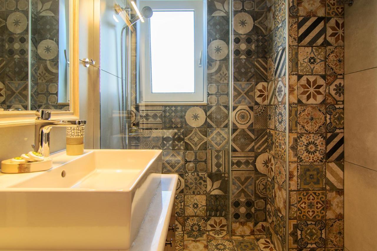 Vakakis Family Luxury