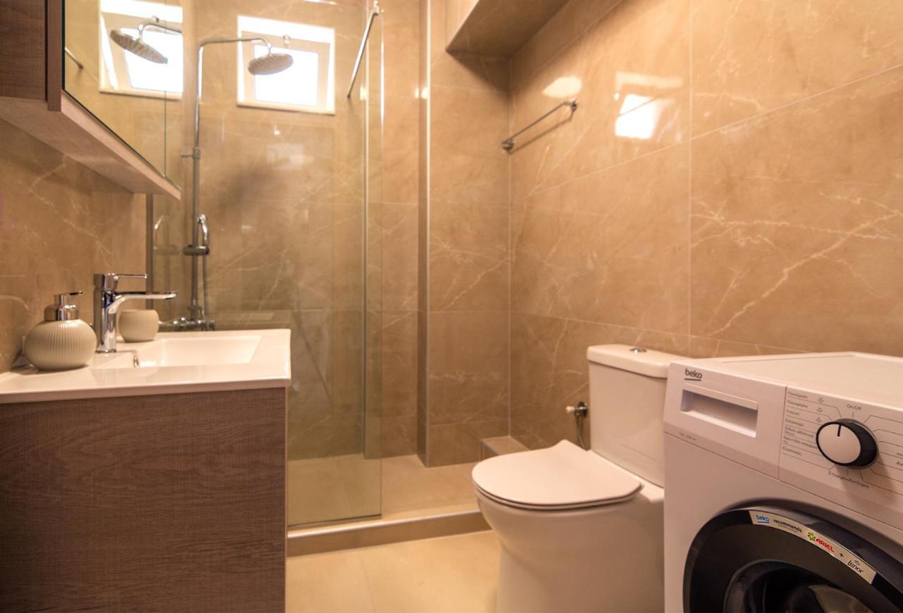 Vakakis Family Luxury